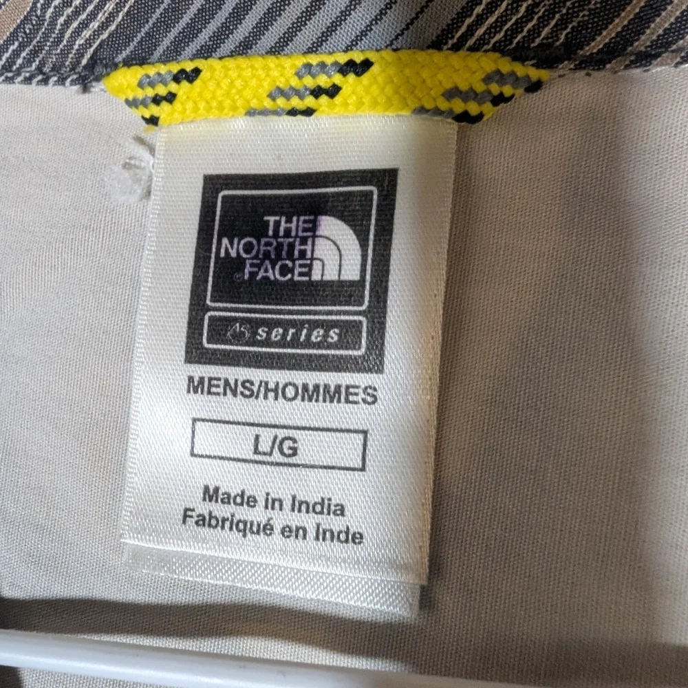 The North Face Men's L Striped‎ Button-Up Vintage Style